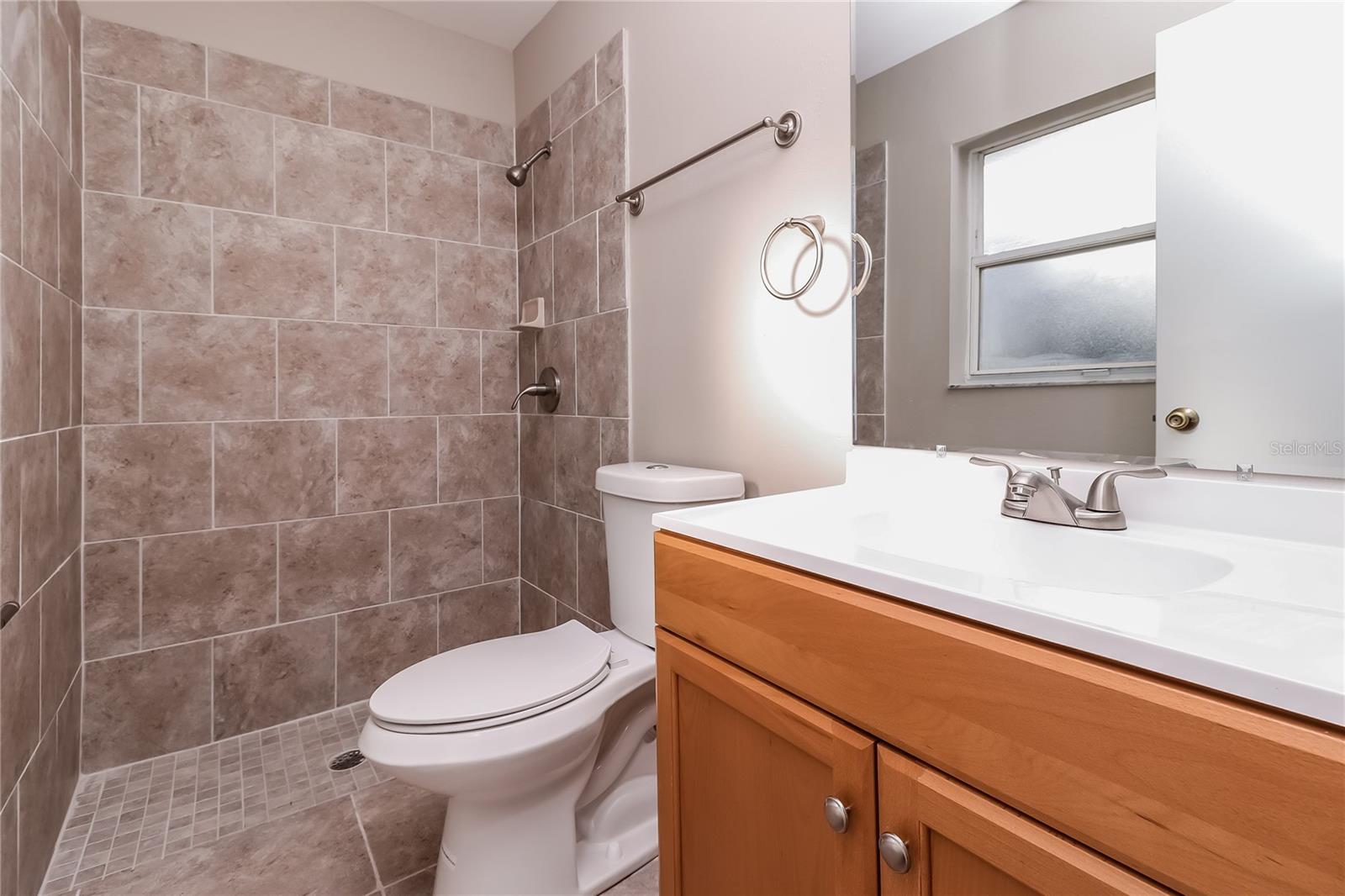 EUSTIS CRICKET LAKE VILLAGE - Residential Lease