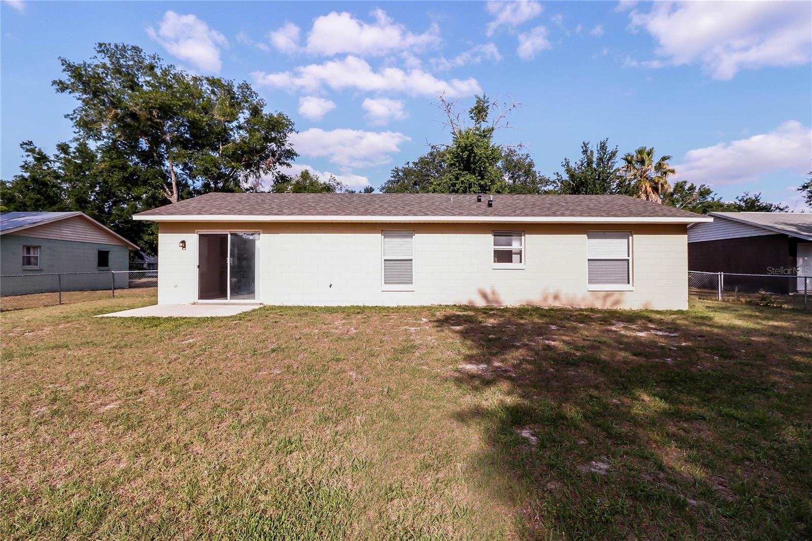 EUSTIS CRICKET LAKE VILLAGE - Residential Lease