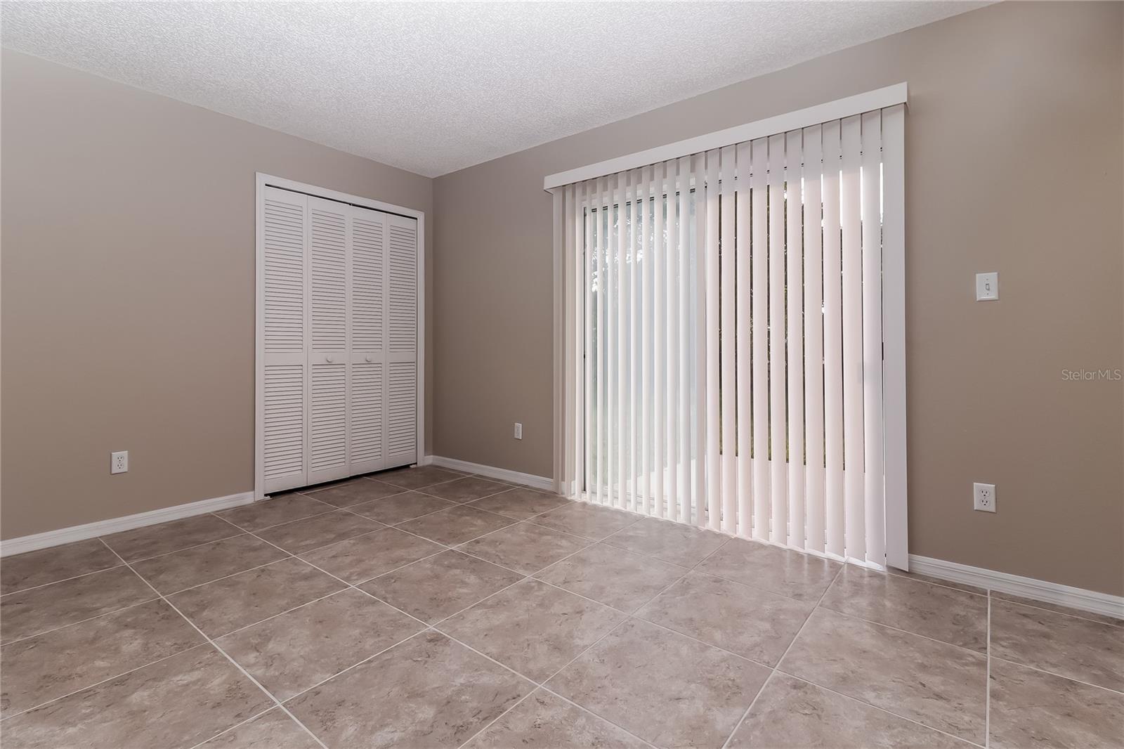 EUSTIS CRICKET LAKE VILLAGE - Residential Lease