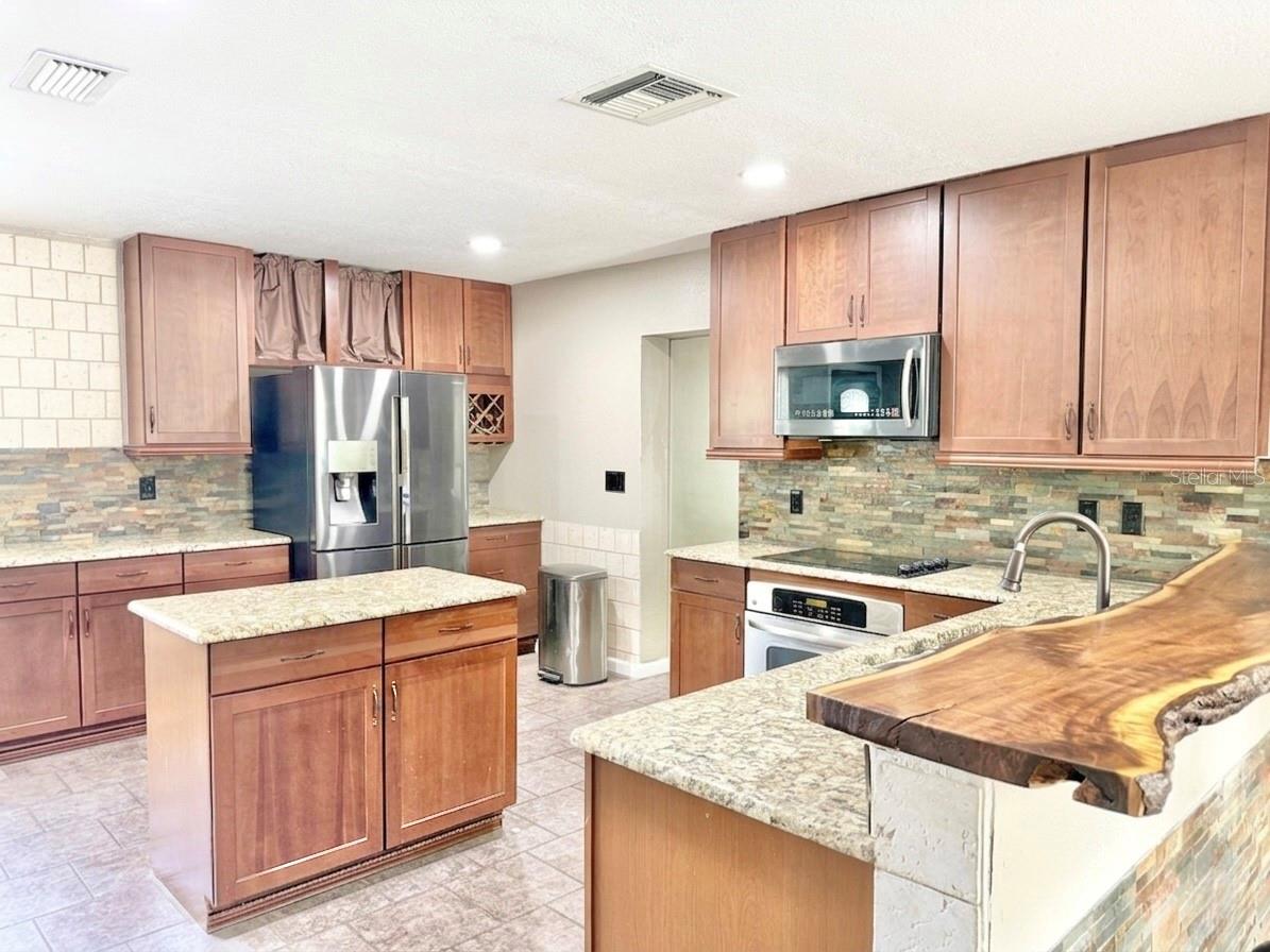 NEW PORT RICHEY CITY - Residential