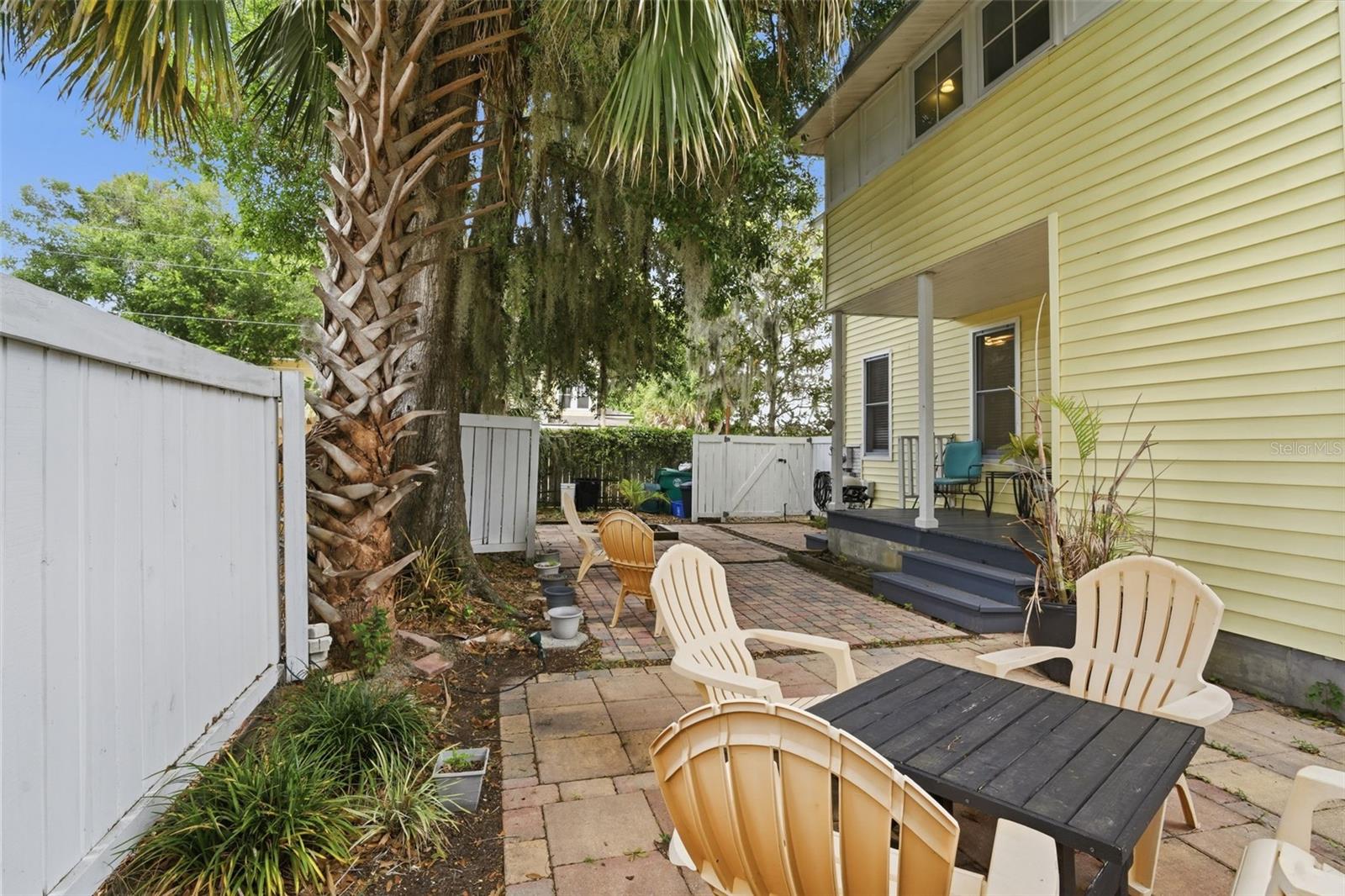 CARPENTERS LOTS 5&6 BLK 10 DELAND - Residential