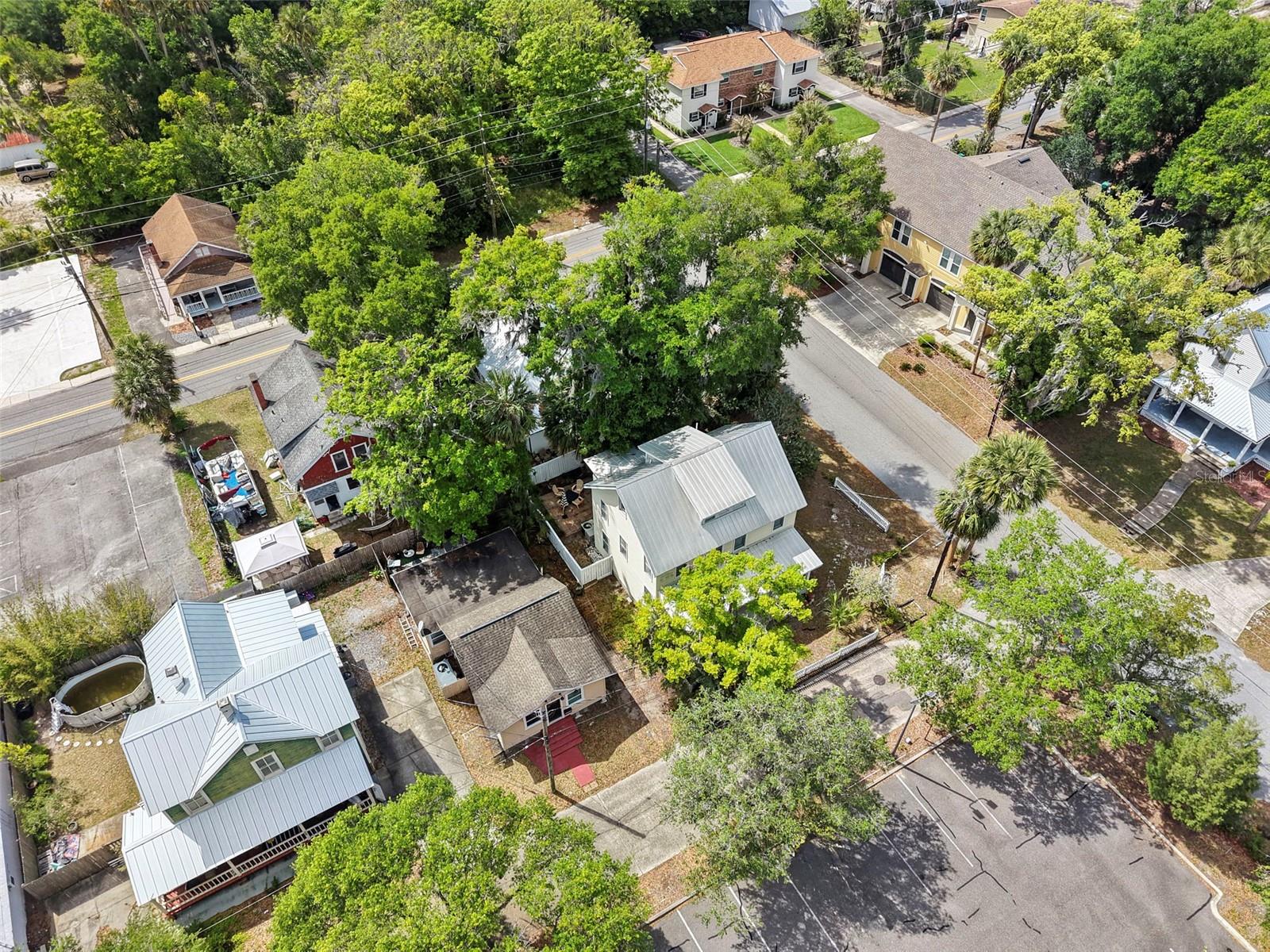 CARPENTERS LOTS 5&6 BLK 10 DELAND - Residential