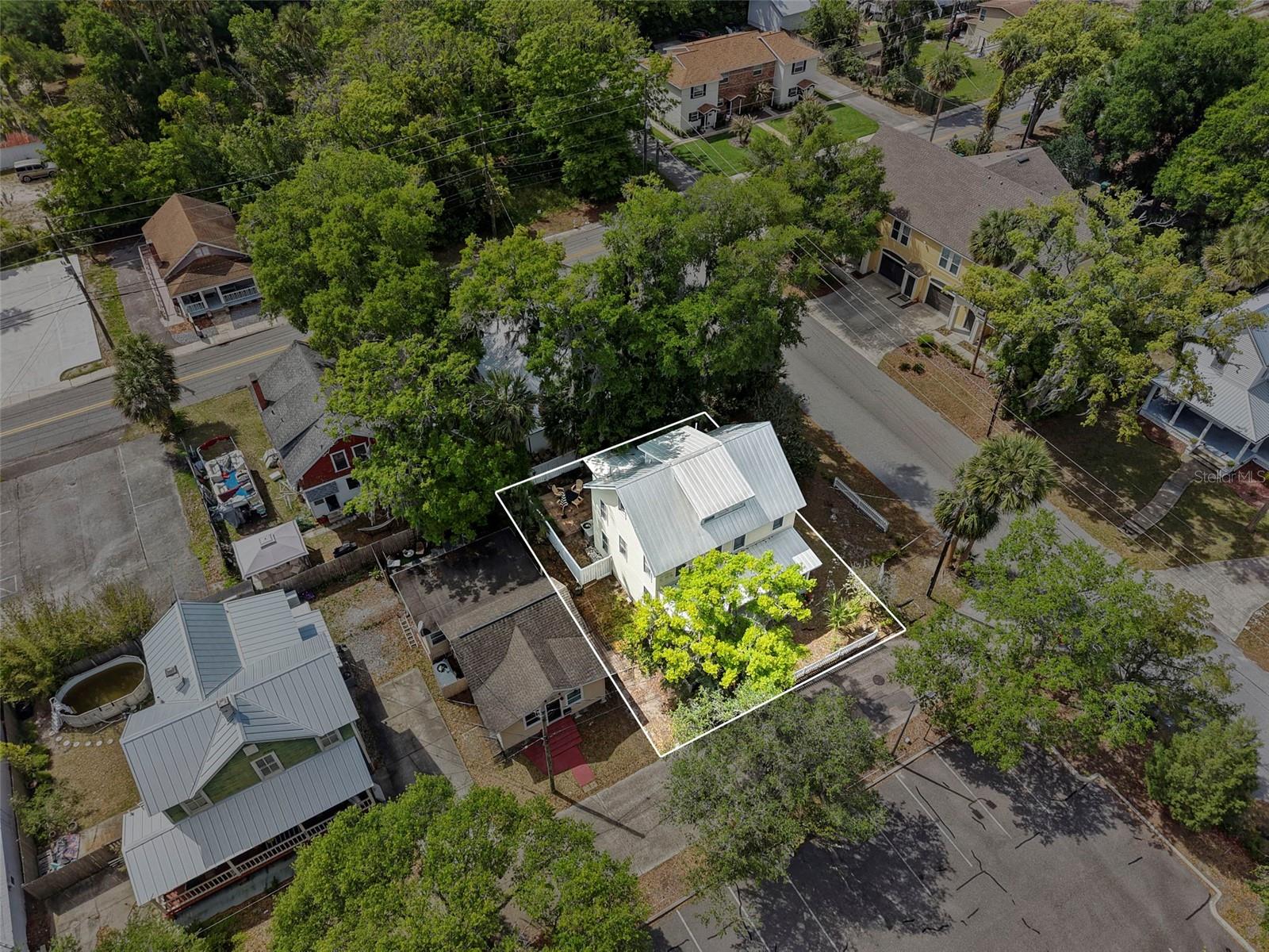 CARPENTERS LOTS 5&6 BLK 10 DELAND - Residential