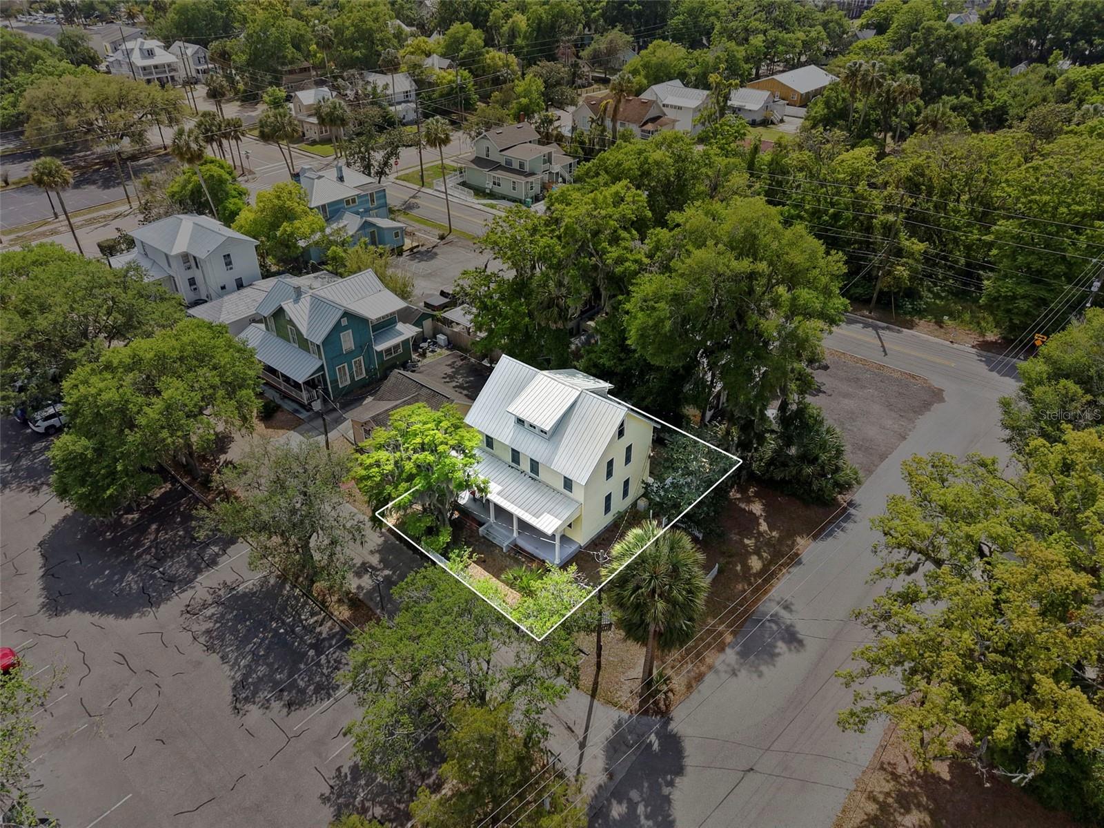 CARPENTERS LOTS 5&6 BLK 10 DELAND - Residential