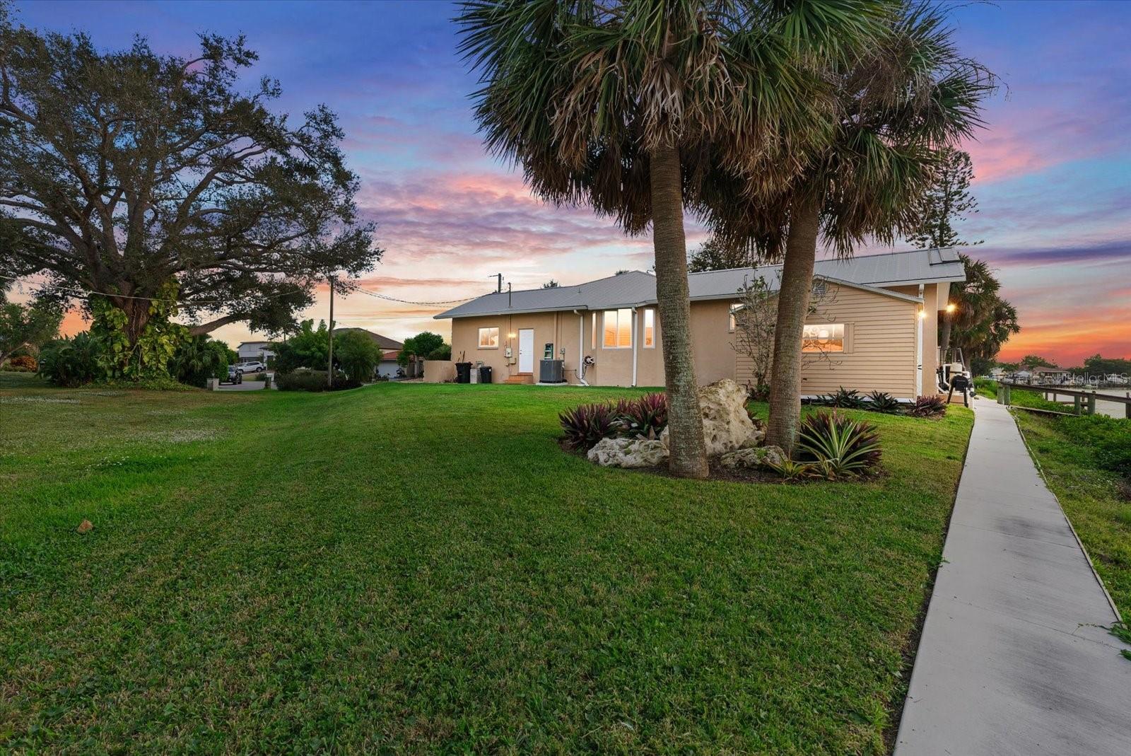 WATERFRONT ESTATES - Residential