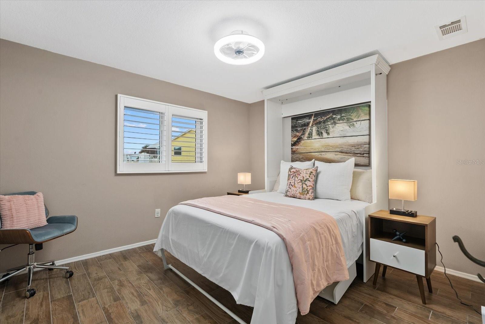 WATERFRONT ESTATES - Residential