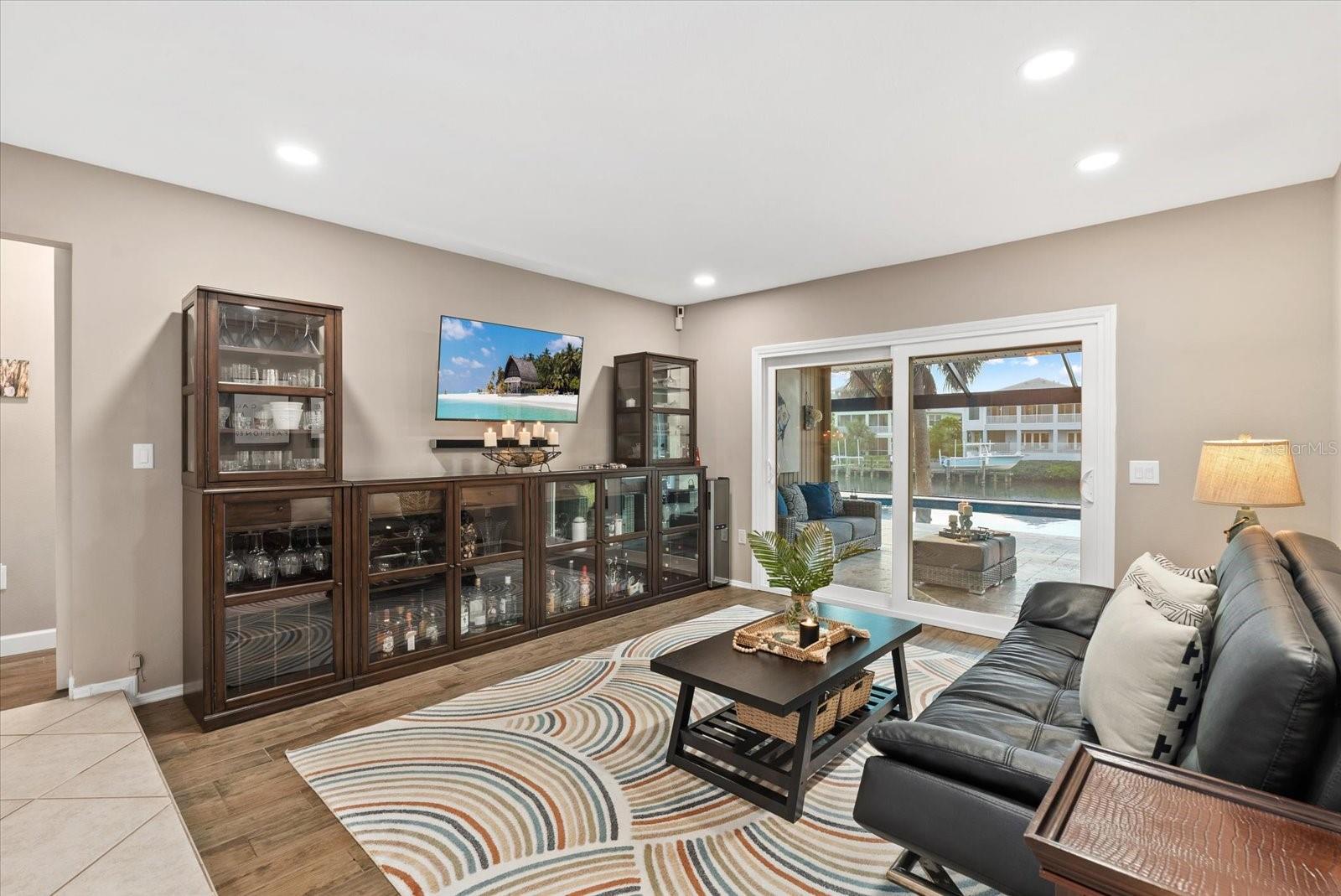 WATERFRONT ESTATES - Residential