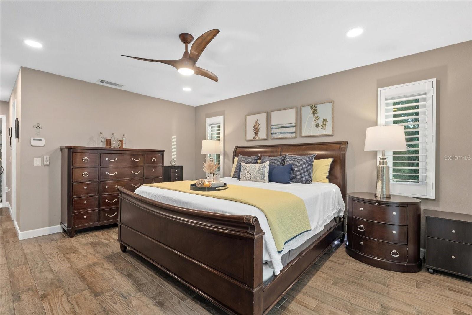 WATERFRONT ESTATES - Residential