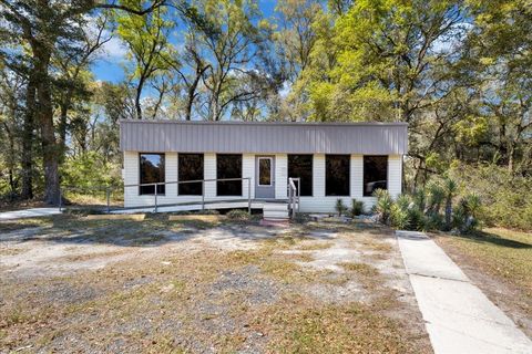 Photo of 16648 NW Us Highway 19, Trenton, FL 32693 (MLS # W7884114)