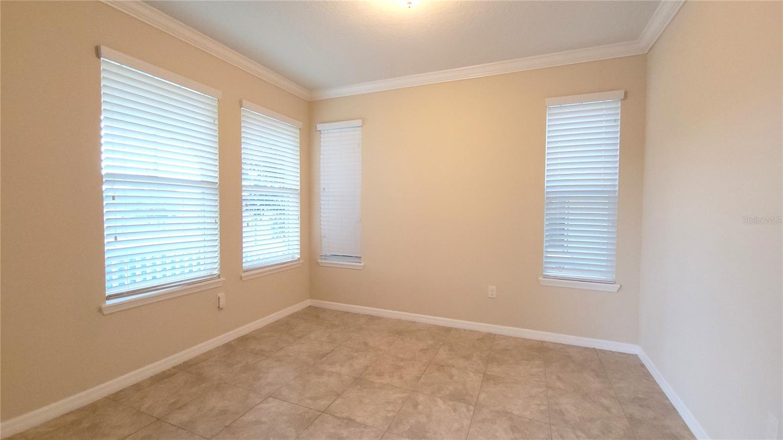 SUMMERLAKE - Residential