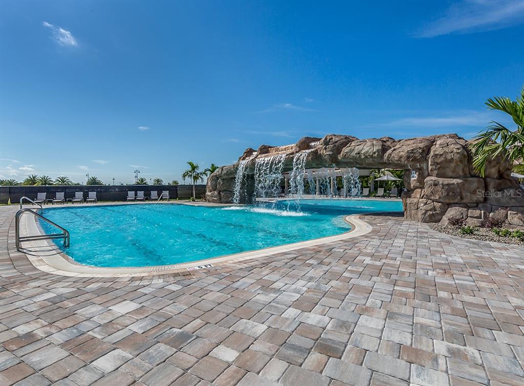 LAKEWOOD NATIONAL - Residential Lease