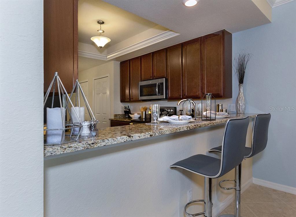 LAKEWOOD NATIONAL - Residential Lease