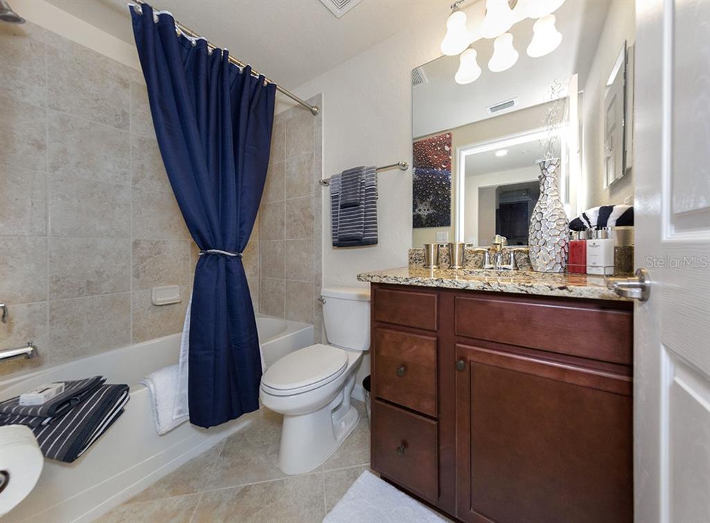 LAKEWOOD NATIONAL - Residential Lease