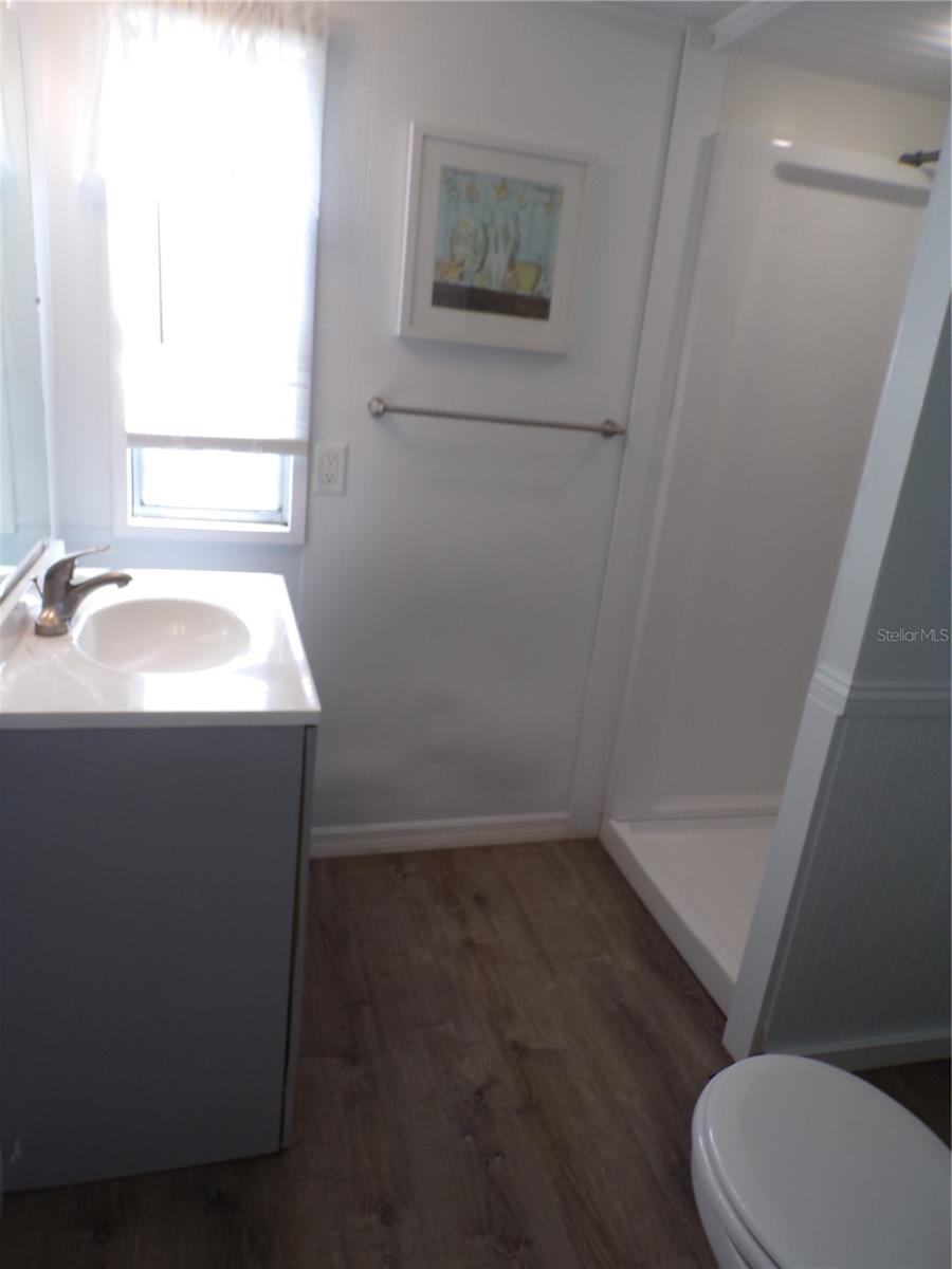 PELICAN HARBOR MOB HOME ESTATES - Residential Lease