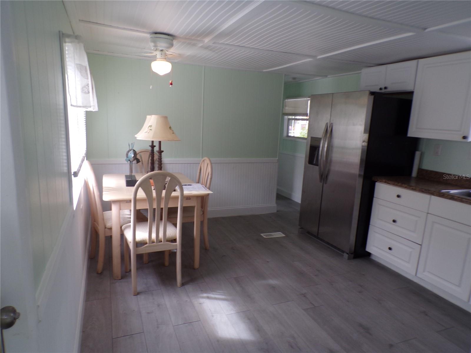 PELICAN HARBOR MOB HOME ESTATES - Residential Lease