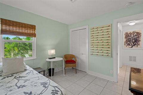 A home in LONGBOAT KEY