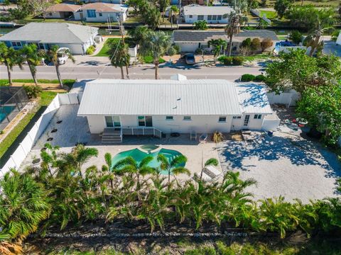 A home in LONGBOAT KEY