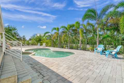 A home in LONGBOAT KEY