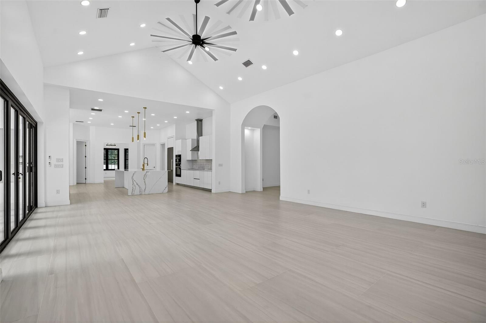 ACREAGE - Residential