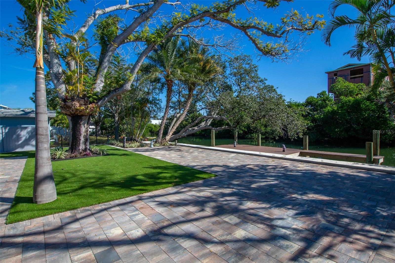 CIPRIANIS 1ST - Residential Lease