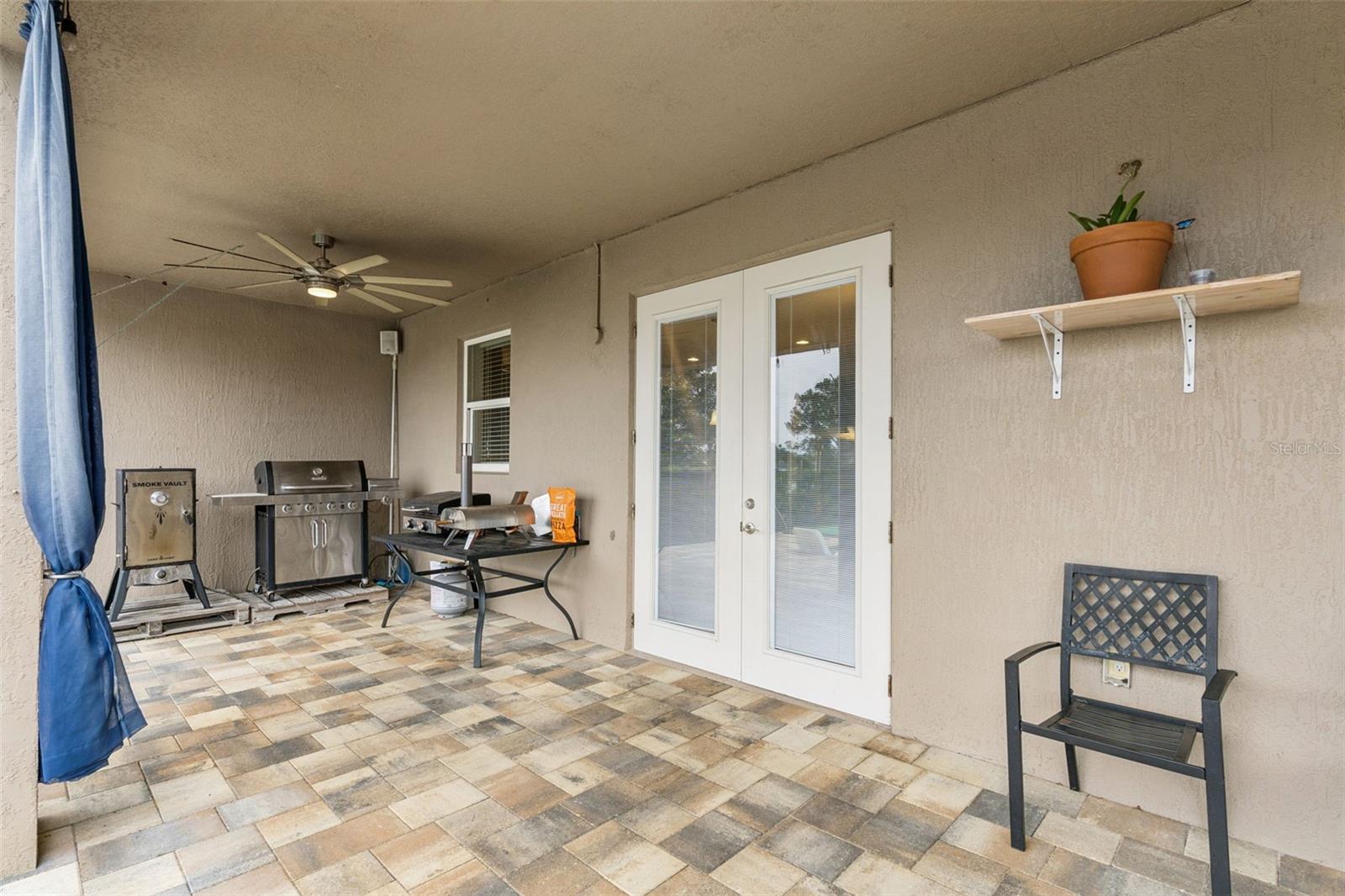 BELLA LAGO - Residential