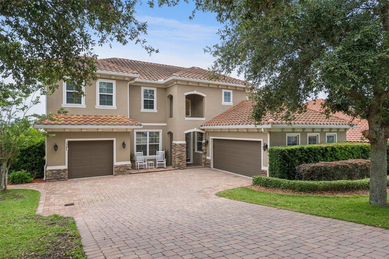 BELLA LAGO - Residential