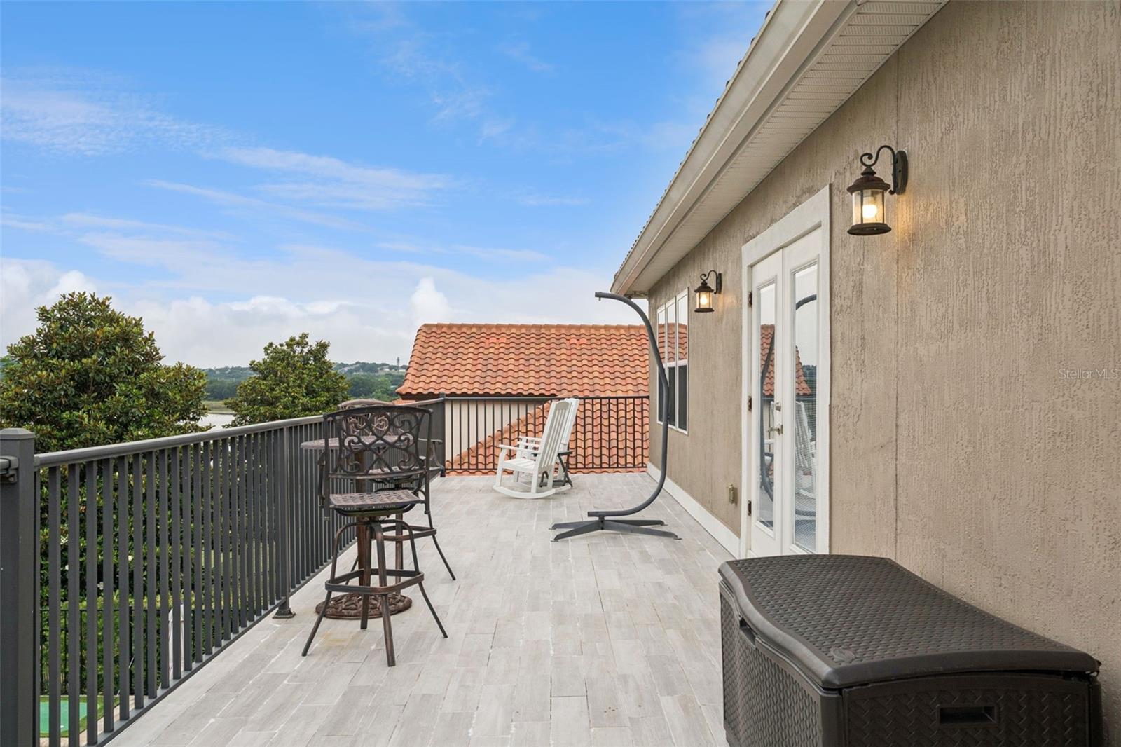 BELLA LAGO - Residential