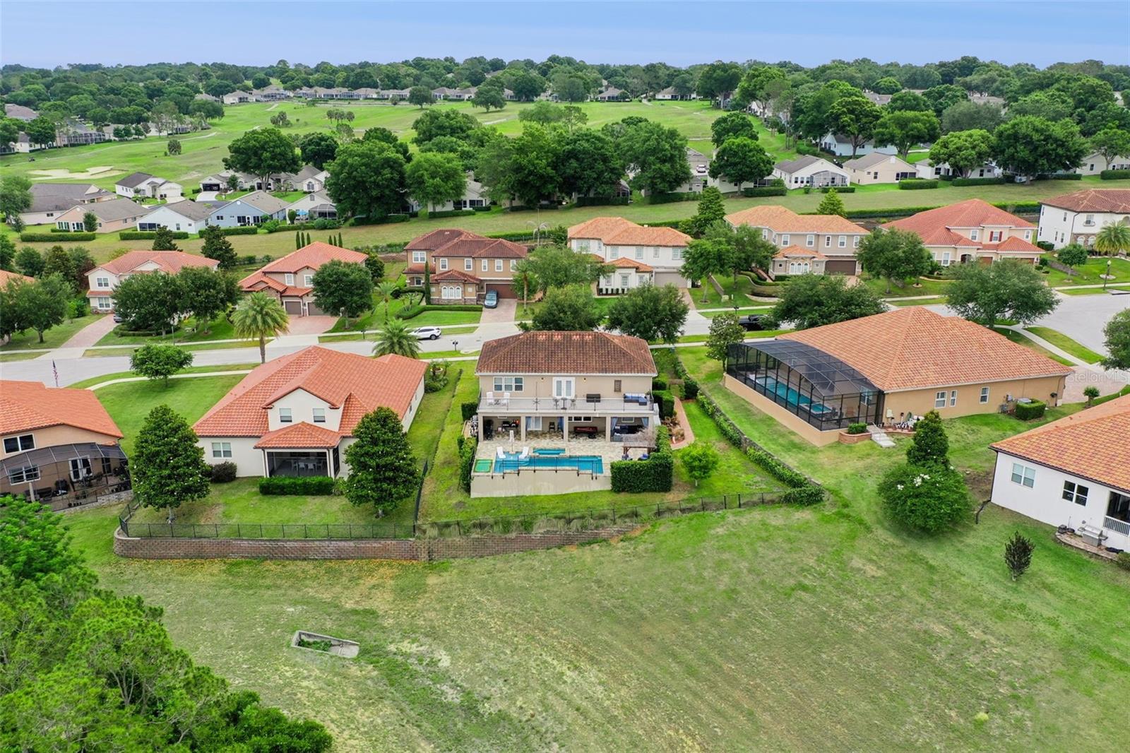 BELLA LAGO - Residential