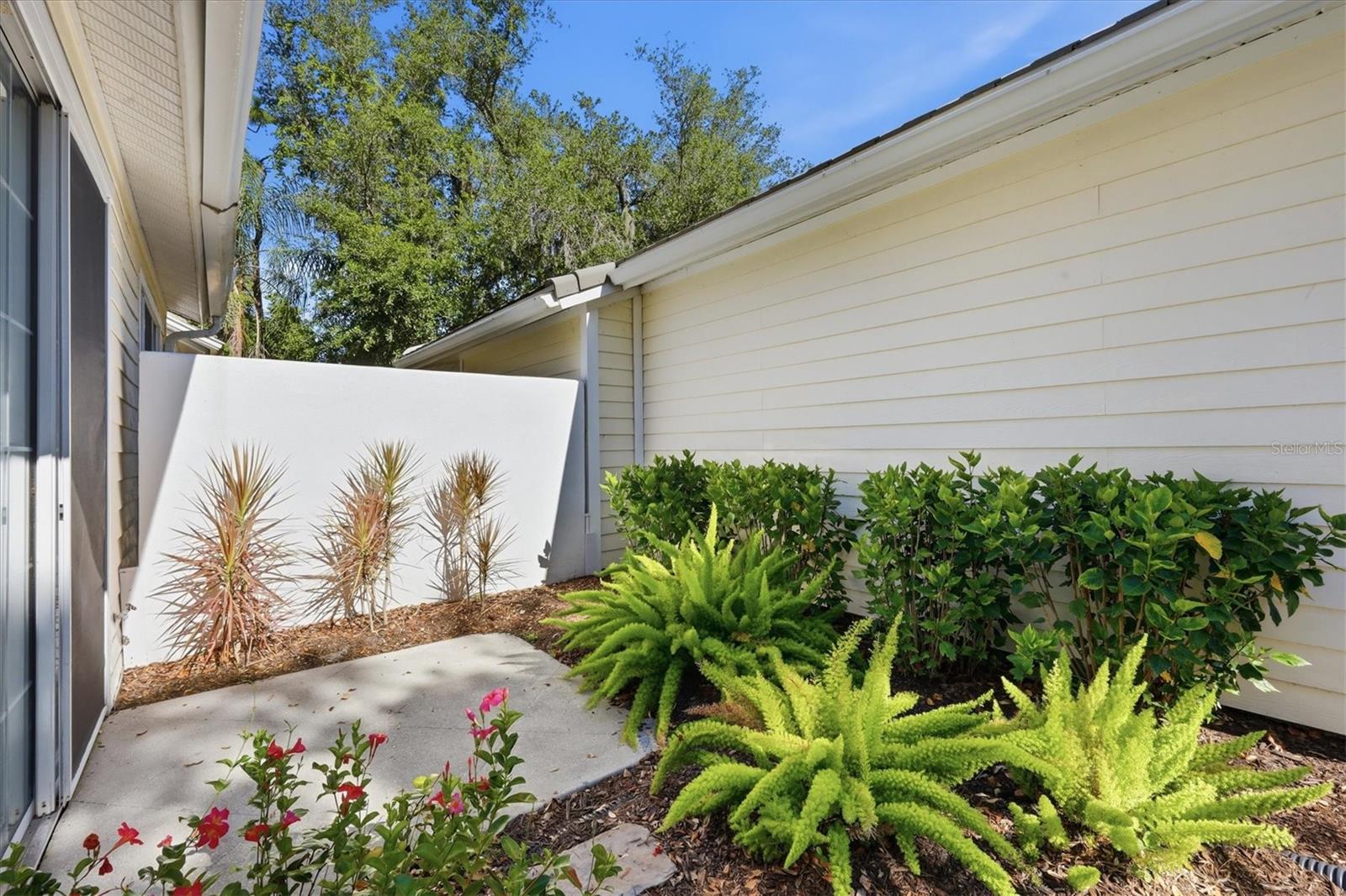7906 WHITEBRIDGE GLEN