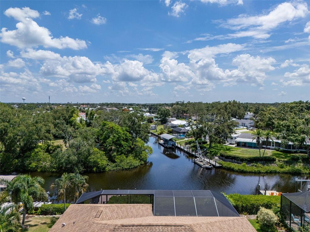 Photo of 111 41st Street NE, Bradenton, FL 34208 (MLS # A4661680)