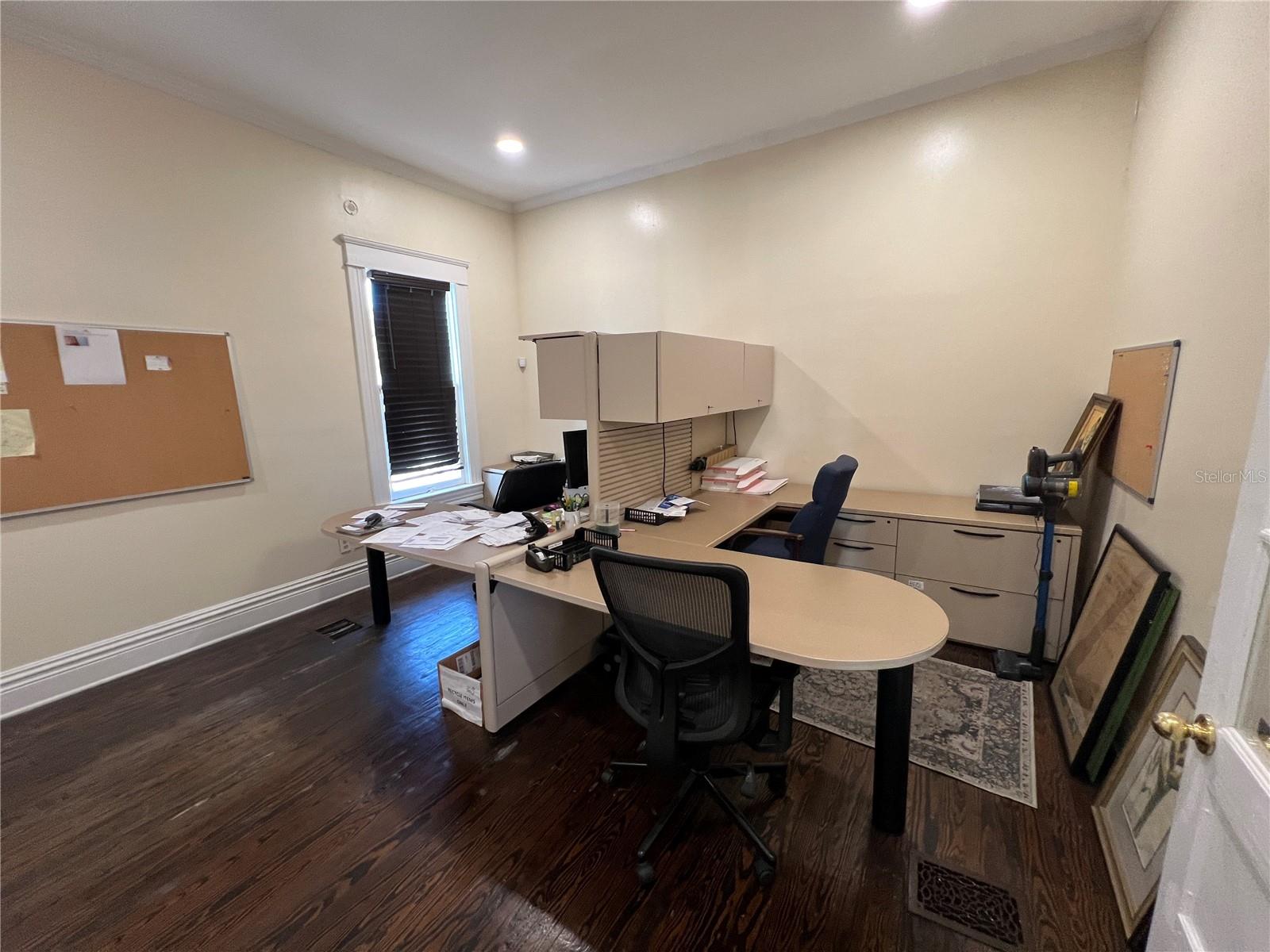 HENDERSONS TAMPA HEIGHTS - Commercial Sale