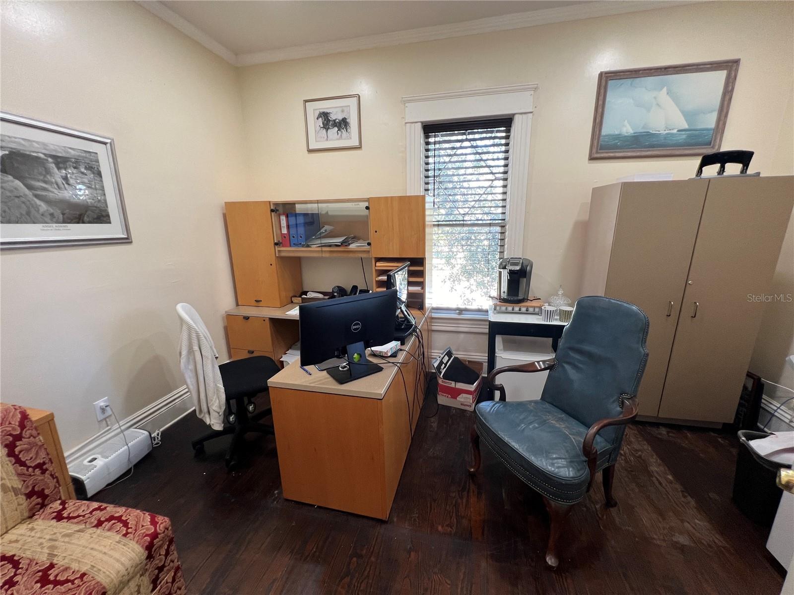 HENDERSONS TAMPA HEIGHTS - Commercial Sale