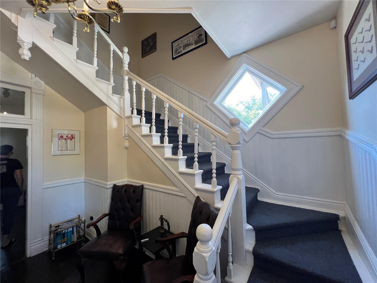 HENDERSONS TAMPA HEIGHTS - Commercial Sale