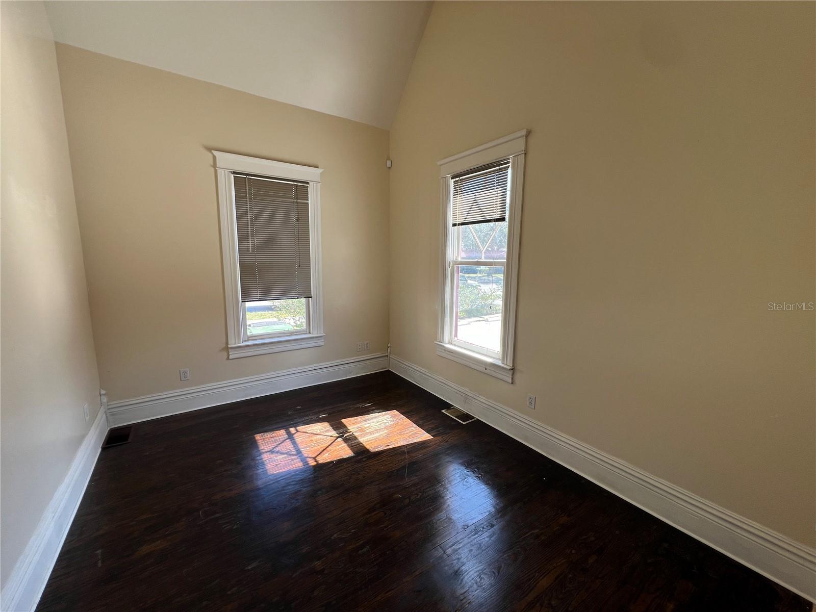 HENDERSONS TAMPA HEIGHTS - Commercial Sale