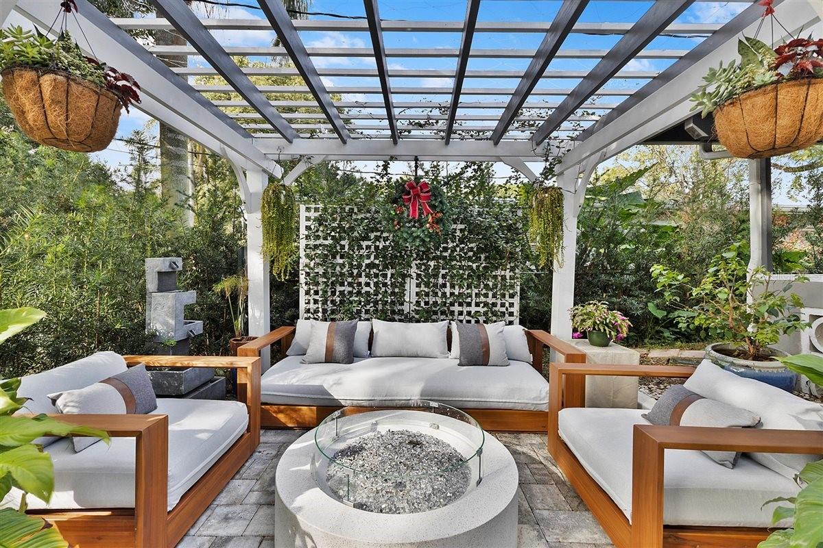 MEDALLION ESTATES - Residential