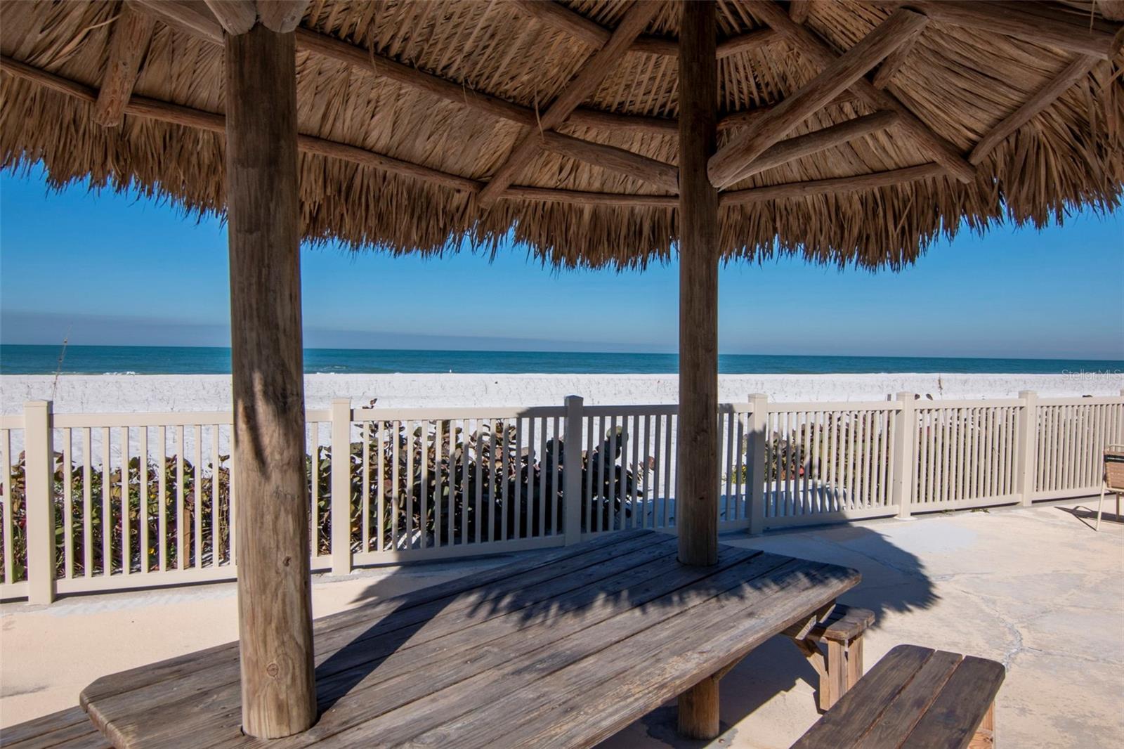 CHATEAU CONDO THE - Residential