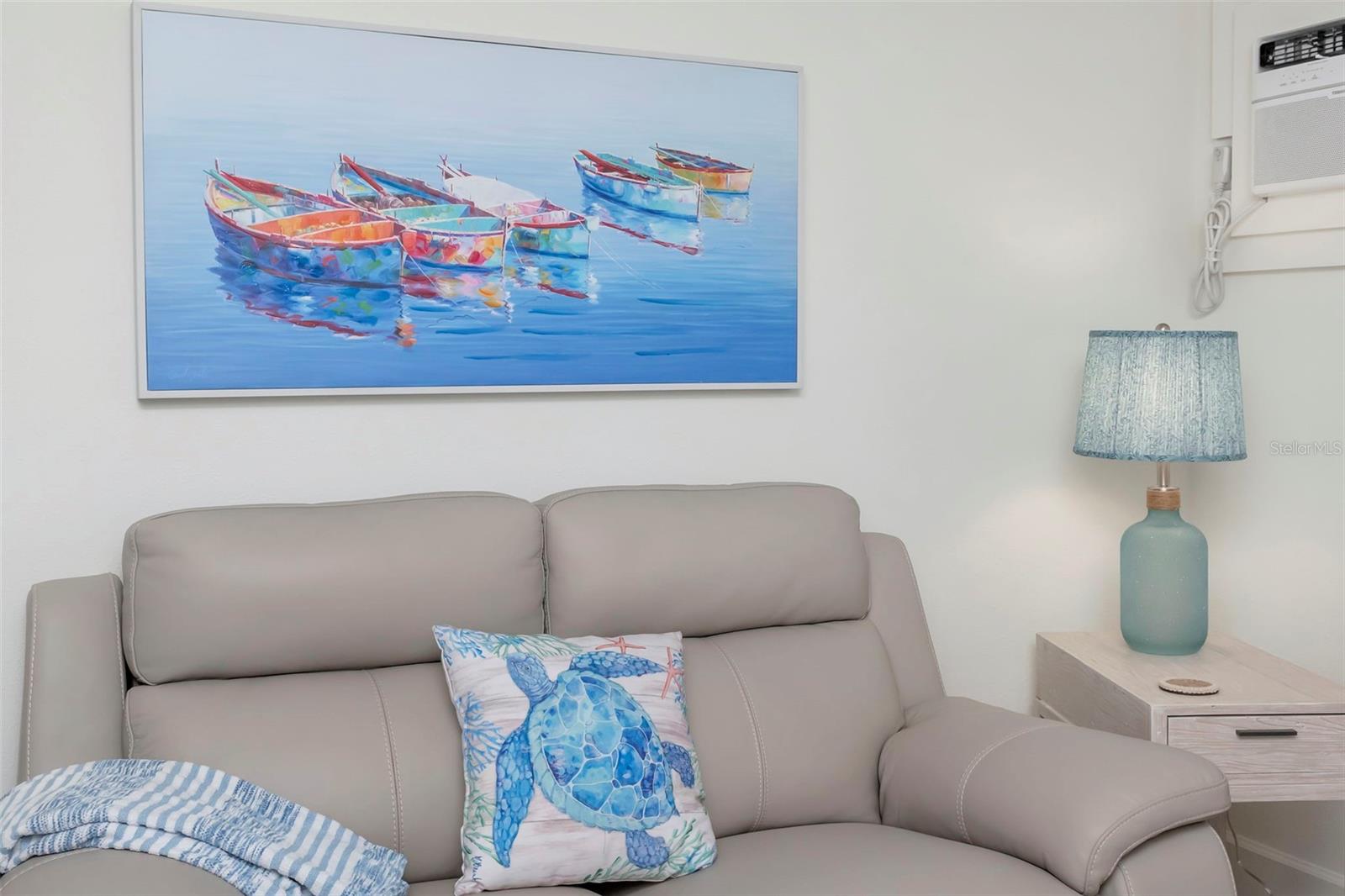 CHATEAU CONDO THE - Residential