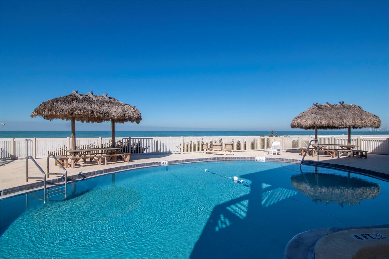 CHATEAU CONDO THE - Residential