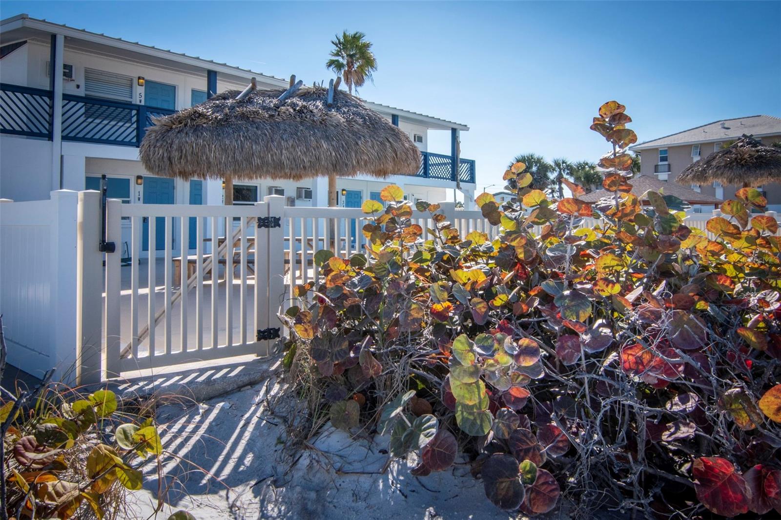 CHATEAU CONDO THE - Residential