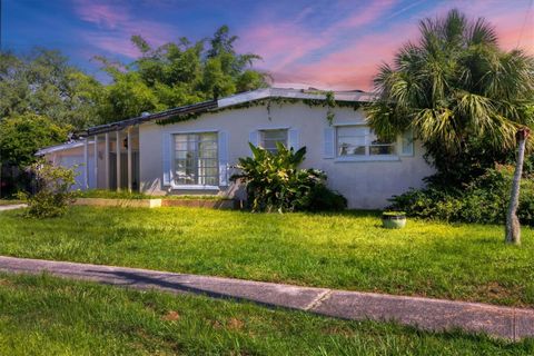 A home in NORTH PORT