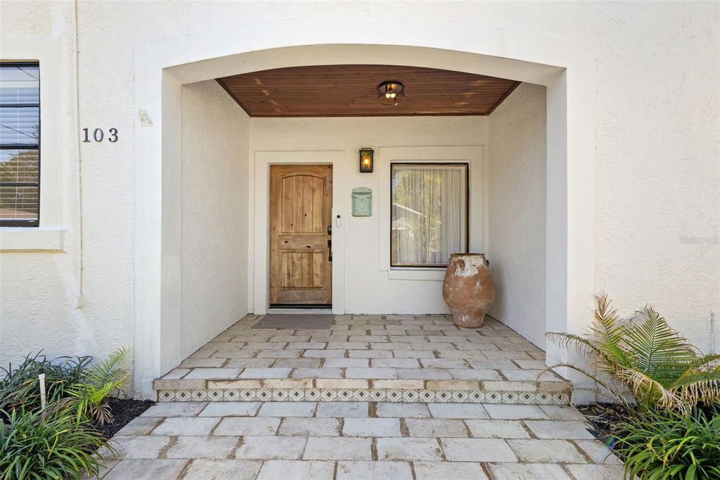 Photo of 103 E Lambright Street, Tampa, FL 33604 (MLS # TB8490566)