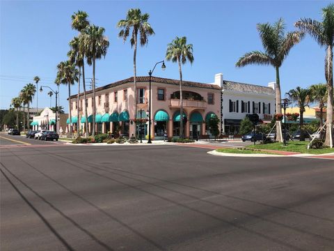 A home in VENICE