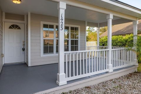 A home in DELAND