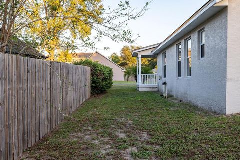 A home in DELAND