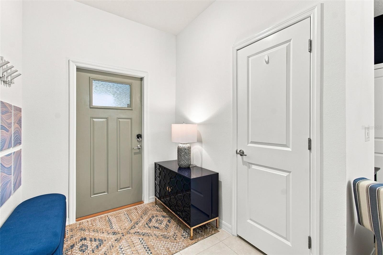 8217 CRESCENT OAKS DRIVE