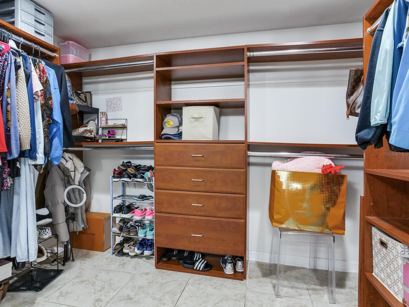 BAY WOODS-UNIT I - Residential