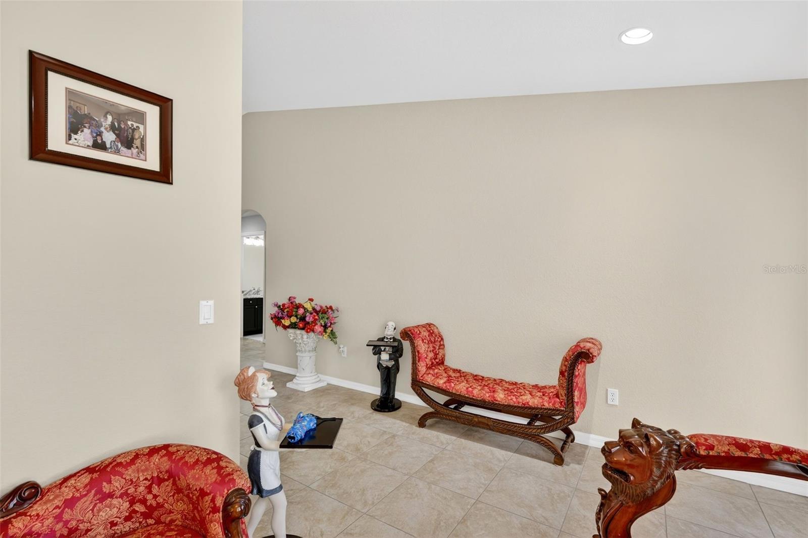 15144 HENNIPEN CIRCLE