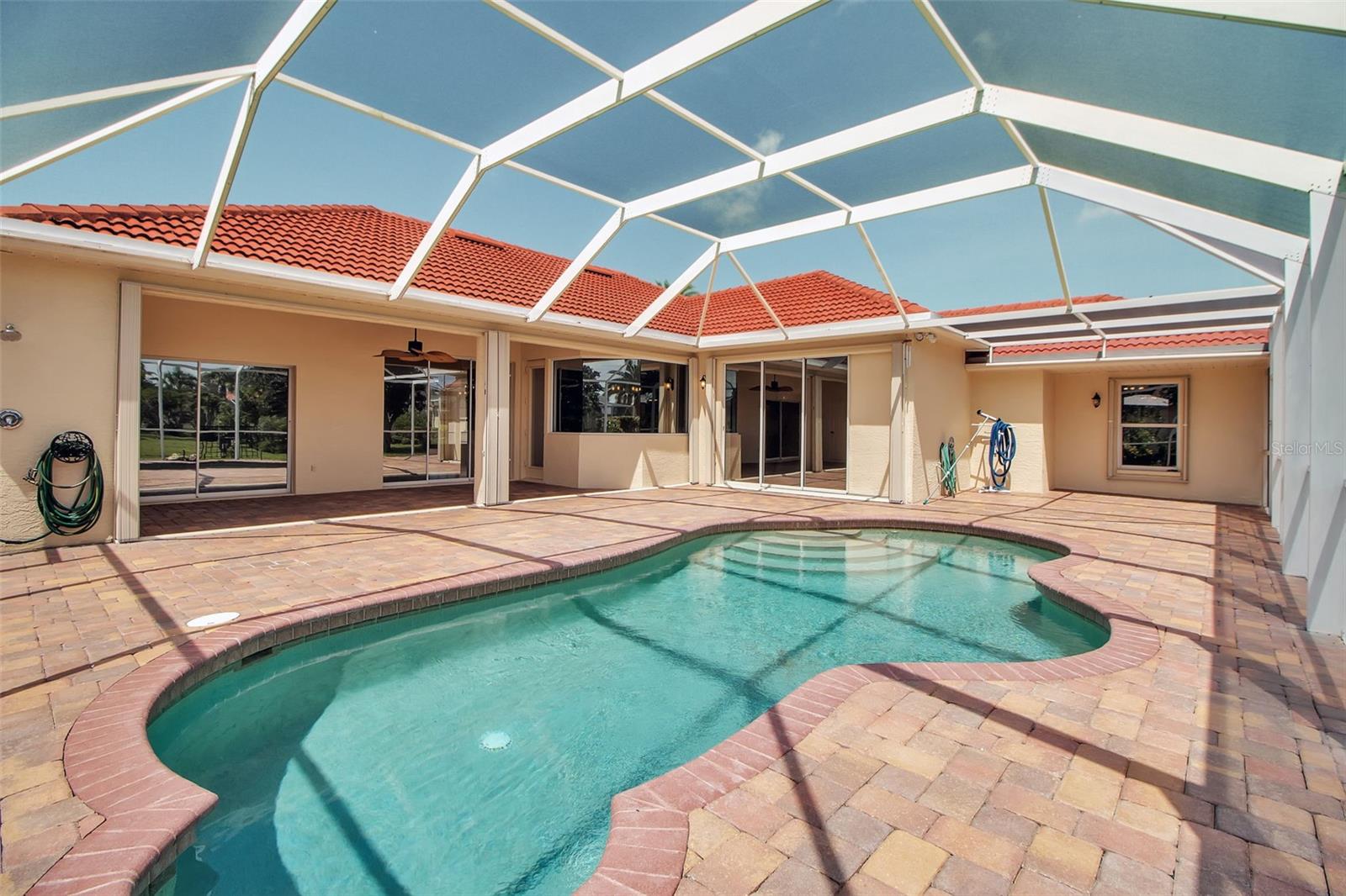 2148 DATE PALM WAY