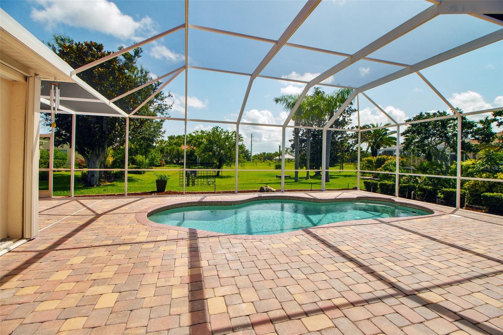 2148 DATE PALM WAY