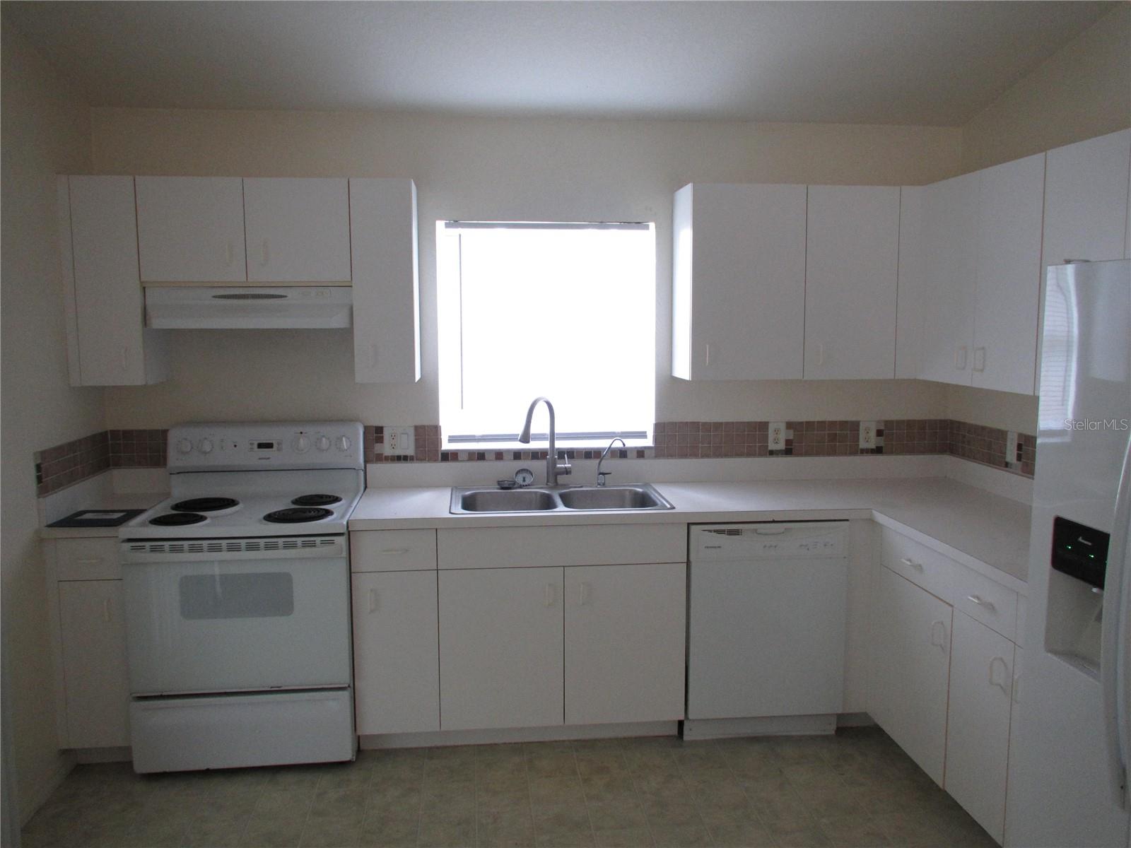 1799 - PORT CHARLOTTE SUB 51 - Residential Lease